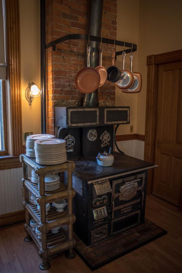 Ej Roberts Mansion Hotel Spokane Exterior photo